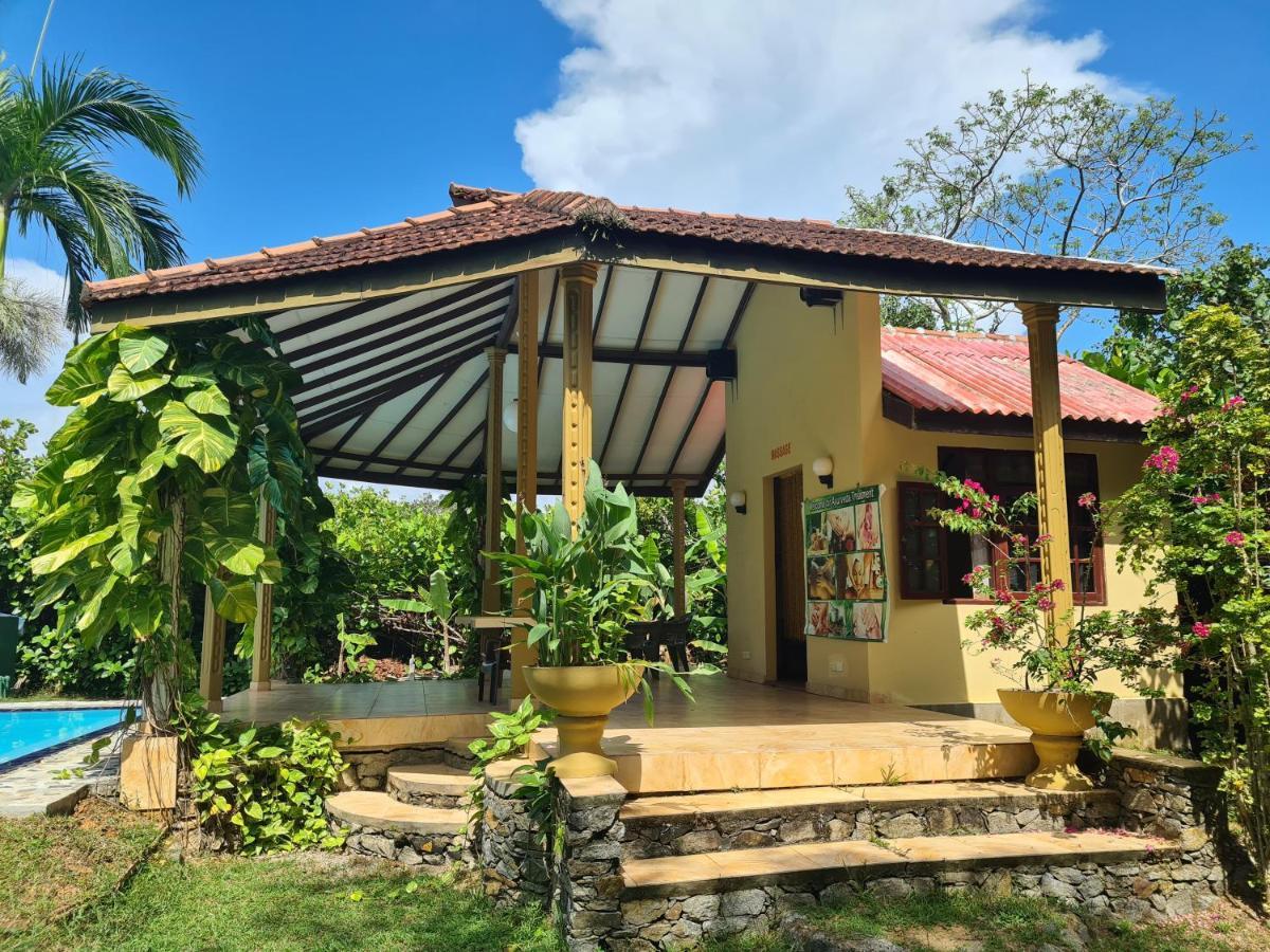 Bed and Breakfast Zum Deutschen Bentota Esterno foto