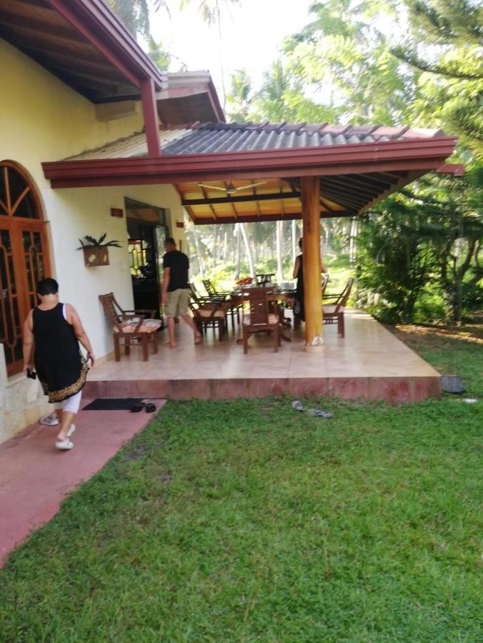 Bed and Breakfast Zum Deutschen Bentota Esterno foto